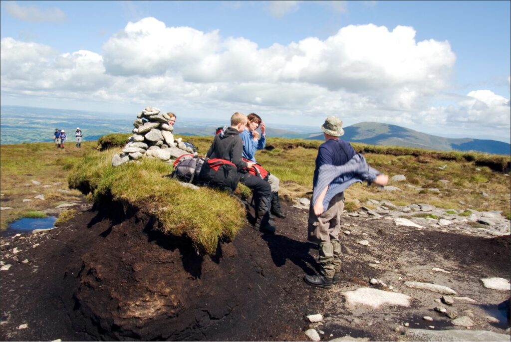 Join us for a guided walk through the Blackstairs Mountains, where you’ll discover the fascinating history of the area. Led by knowledgeable local guides, this six-hour mountain trek offers a deep dive into the area’s ancient past, revealing the many stories etched into its rugged landscape. 